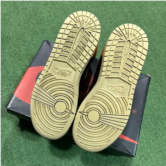 Jordan 1 shattered backboard (6Y) - Picture 4 of 4